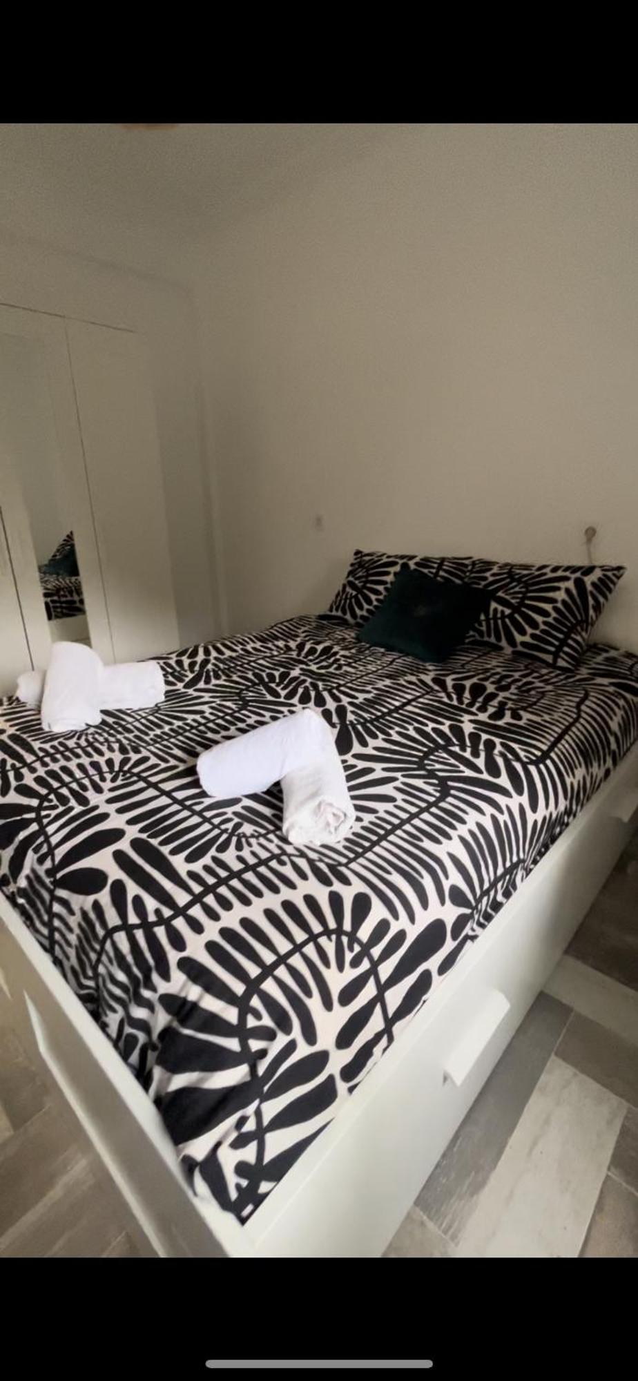 Lovely Rooms En Piso Compartido Sevilla Exteriör bild